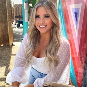 Meet your Posher, Kaila